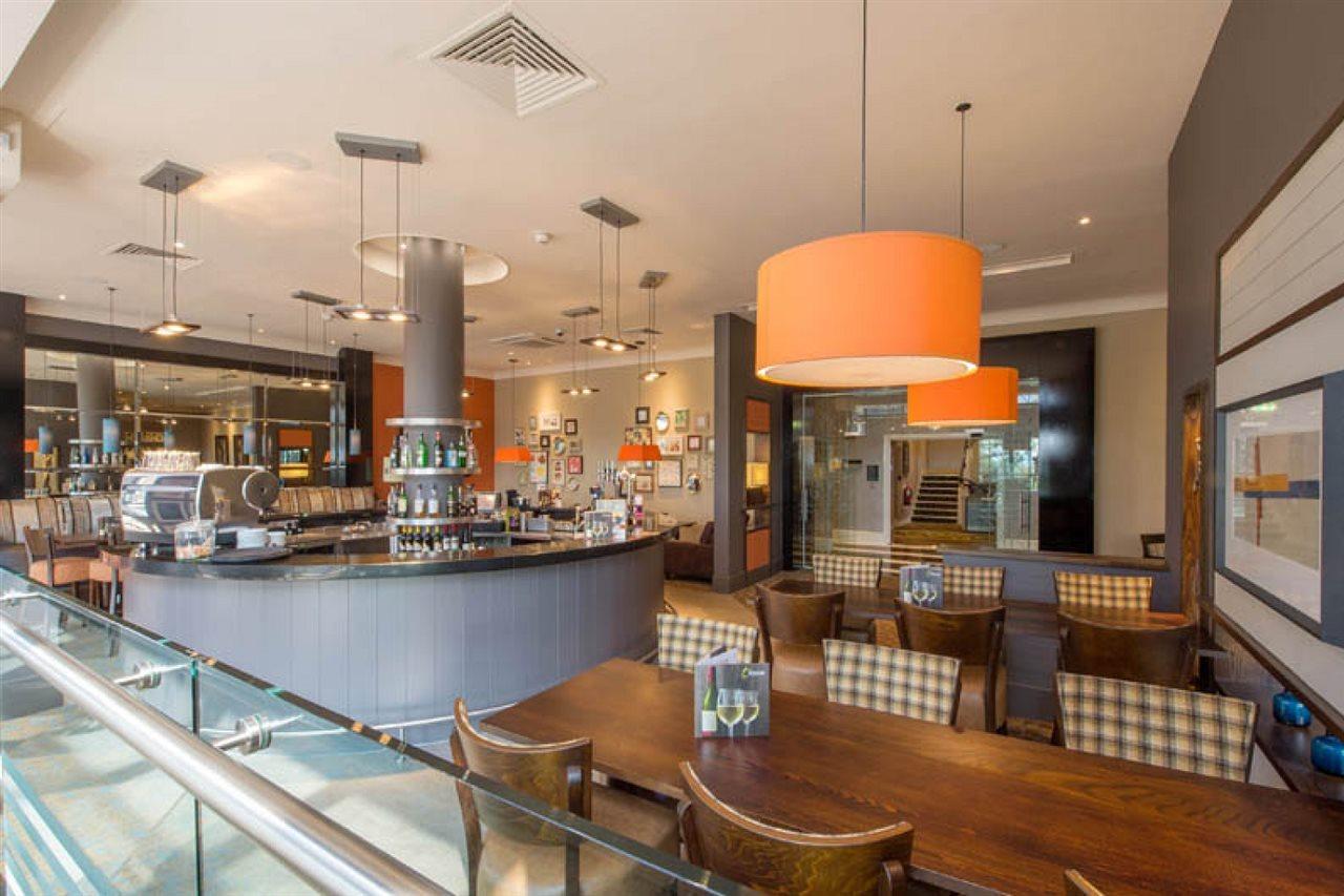 Premier Inn Bournemouth Central エクステリア 写真