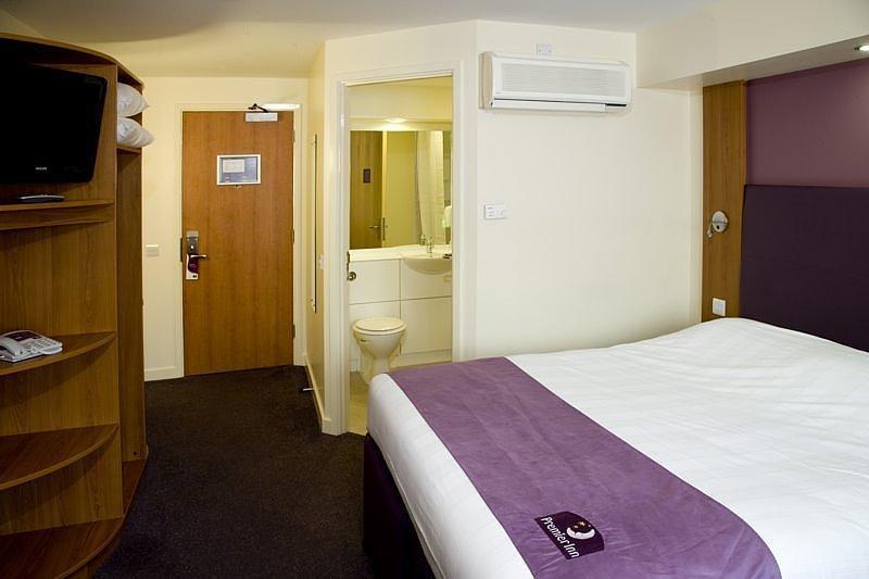 Premier Inn Bournemouth Central 部屋 写真