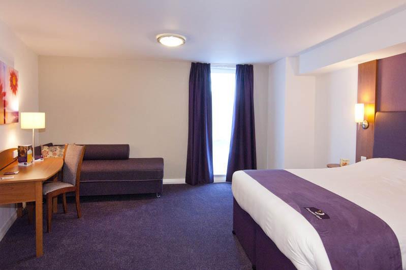 Premier Inn Bournemouth Central 部屋 写真