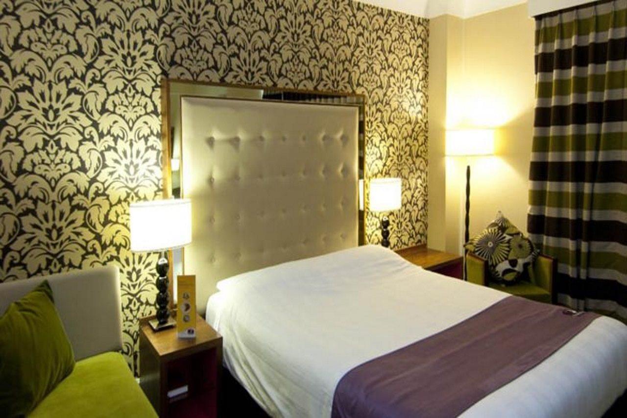 Premier Inn Bournemouth Central エクステリア 写真