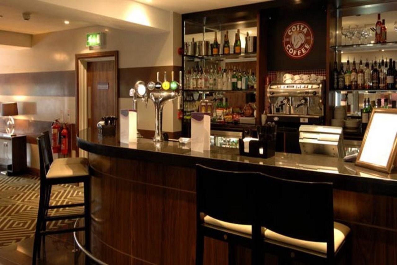 Premier Inn Bournemouth Central エクステリア 写真