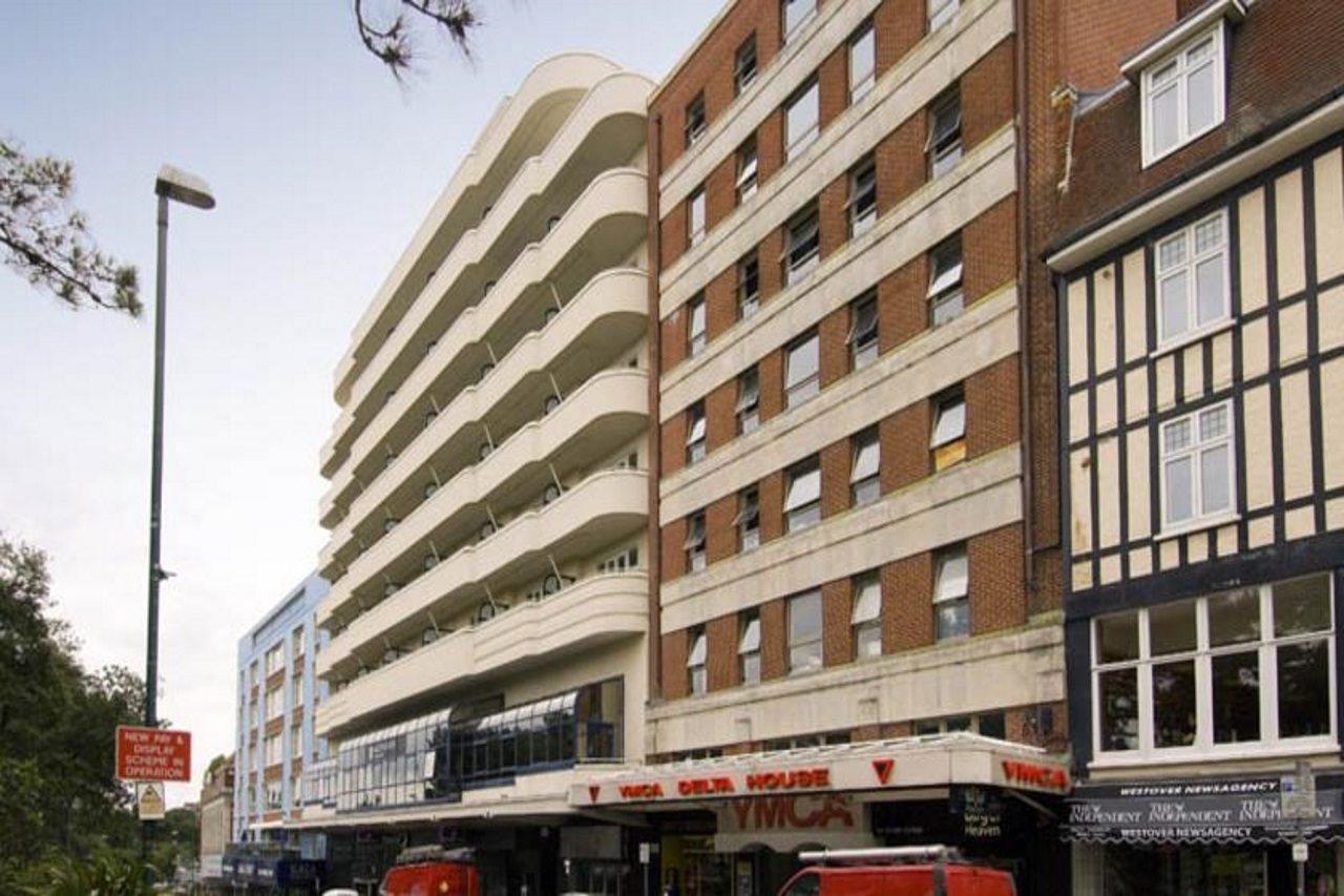 Premier Inn Bournemouth Central エクステリア 写真
