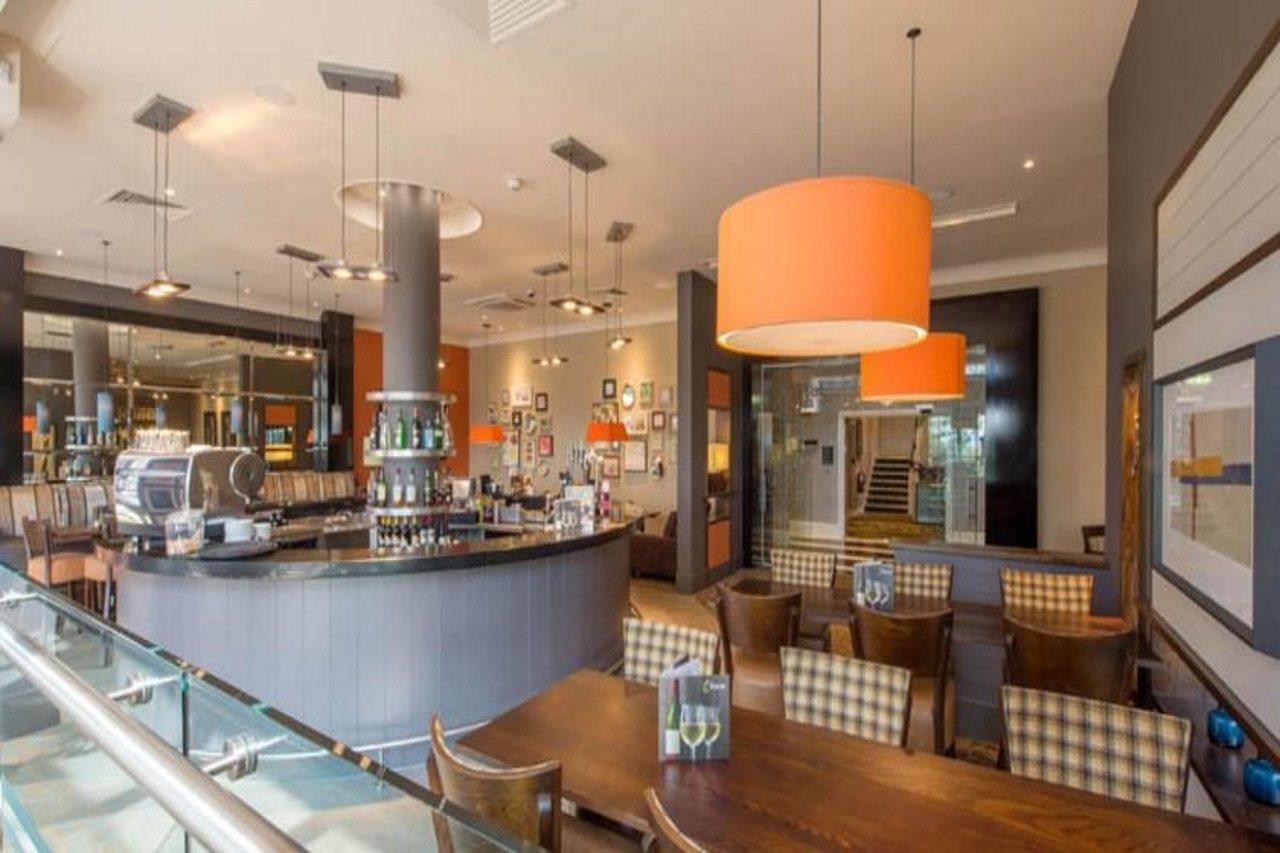 Premier Inn Bournemouth Central エクステリア 写真