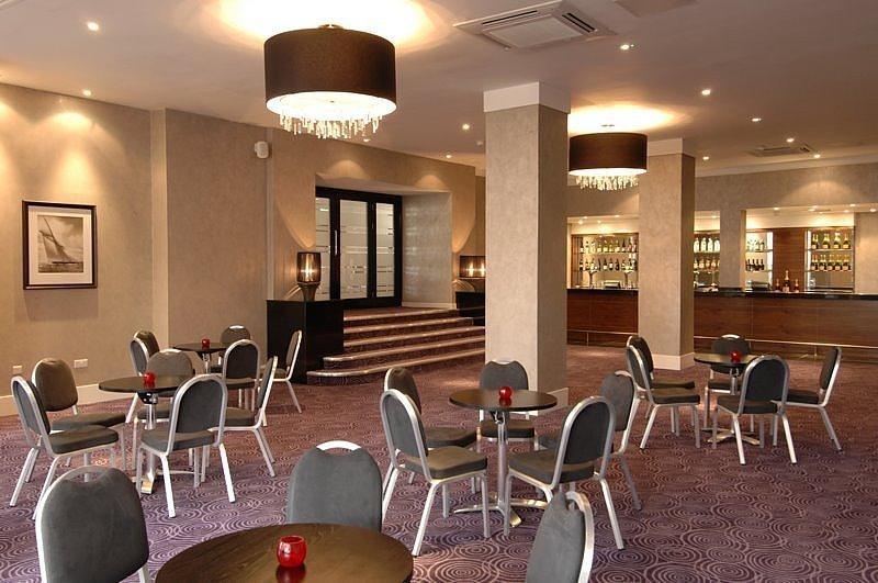 Premier Inn Bournemouth Central エクステリア 写真